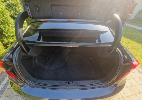 Volvo S60 cena 49900 przebieg: 200000, rok produkcji 2016 z Jędrzejów małe 704